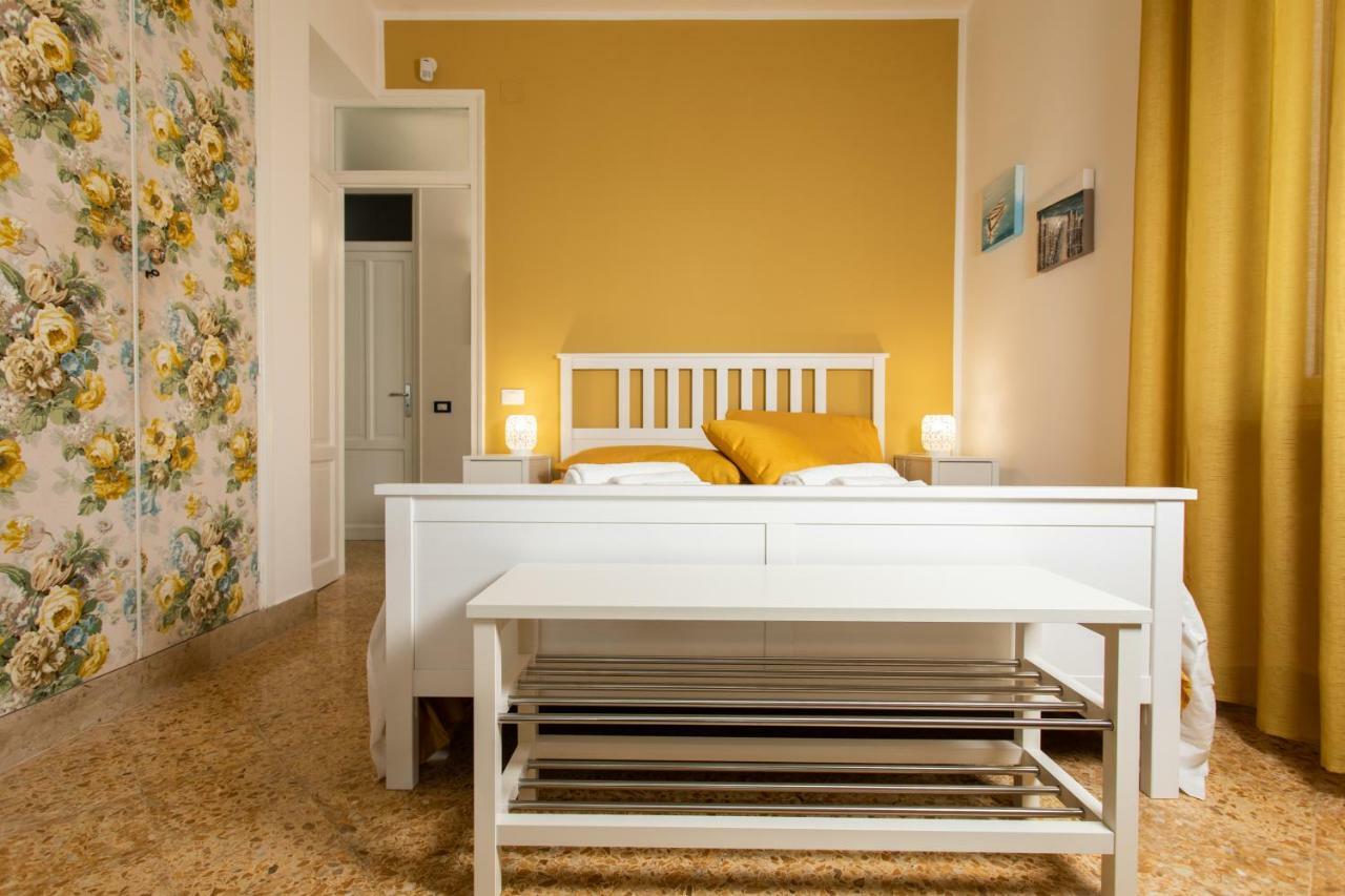 Villa Aurora Mondello Addaura Екстер'єр фото