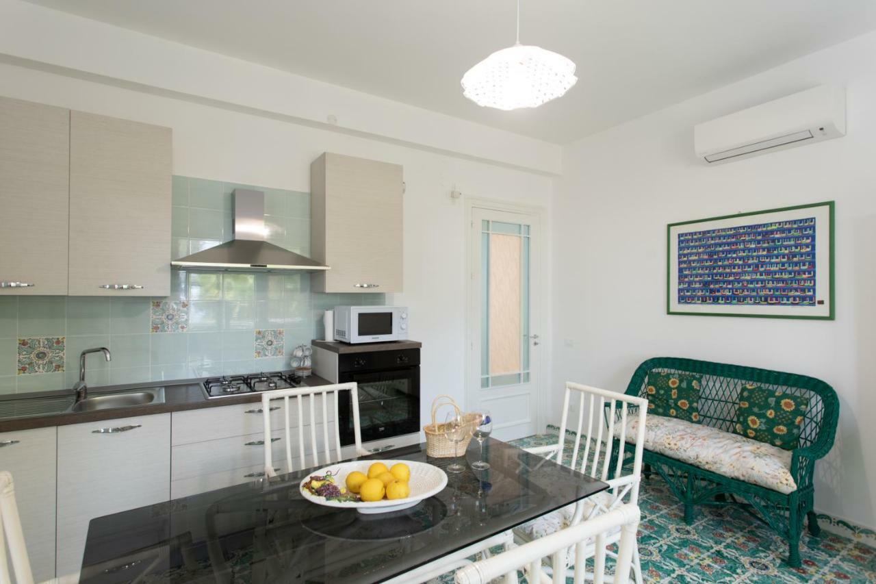Villa Aurora Mondello Addaura Екстер'єр фото